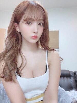 Yua Mikami khoe cột mốc 6 năm trong nghề “phim hành động” Nhật Bản 4 Yua-Mikami-ra mat-phim-18+-ky-niem-6-nam-debut