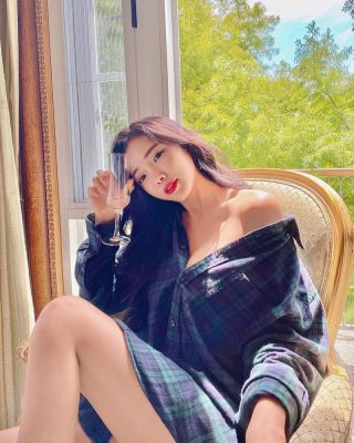 Cùng MMlive chiêm ngưỡng nhan sắc nàng DJ 9x đến từ Malaysia 6 Gu thời trang của cô nàng rất sành điệu