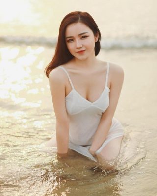 MMlive Chiêm ngưỡng vẻ đẹp nóng bỏng và quyến rũ của hot girl ngủ gật Nhã Tiên 2 Cô nàng sở hữu gương mặt ngây thơ dễ thương