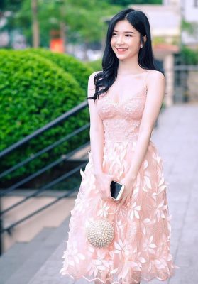 MMlive - Thanh Bi diện bikini nóng bỏng 3 Thanh Bi tạo ấn tượng tốt với vai diễn Vân Điệp trong phim Người phán xử