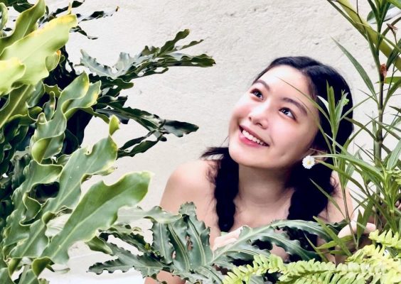 MMlive - Con gái Quyền Linh ngày lớn càng xinh đẹp 1 MMlive - Con gái của MC Quyền Linh tên thật là gì ?