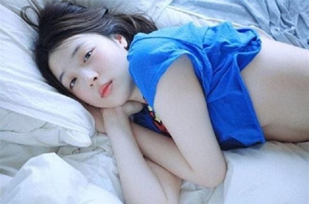 MMlive - Loạt ảnh gợi cảm cực sexy của sao Hàn 2 khuôn mặt ngây thơ của cô nàng