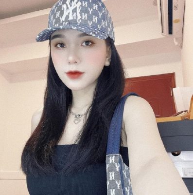 MMlive hot girl Gia Hân bóng hồng xinh đẹp gợi cảm bên cạnh cầu thủ Hoàng Đức 4 Gia Hân lựa chọn lui về sau trở thành hậu phương vững chắc ủng hộ Hoàng Đức