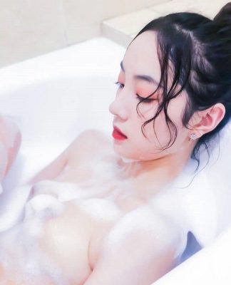 MMlive Qinwei Yingjie người đẹp mới nổi “nóng bỏng” sexy 5 MMlive cô nàng với loạt video khoe thân hình táo bạo