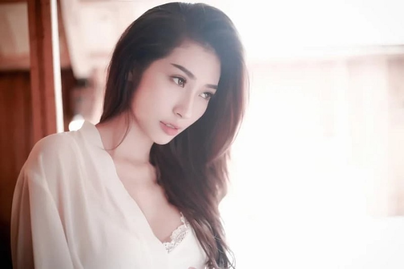 MMLive Cô nàng Khổng Tú Quỳnh - Dâu Tây - MMLive