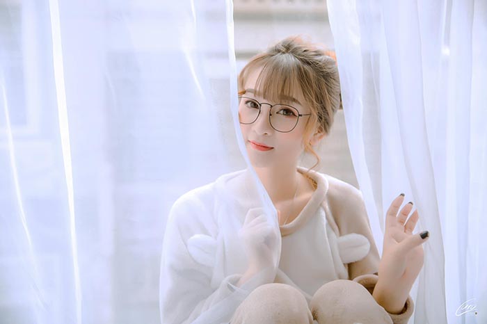 MMlive - Vẻ đẹp cuốn hút của Lyly Sury MMlive - Vẻ đẹp cuốn hút của Lyly Sury