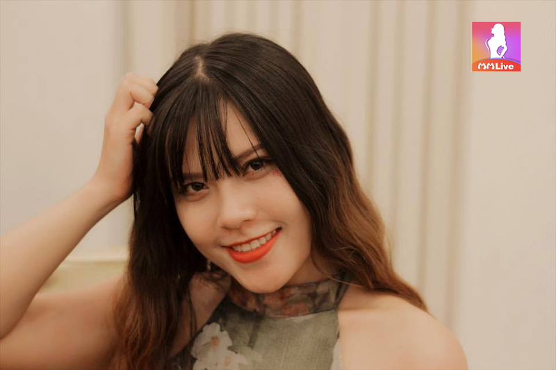 Điểm mặt dàn gái xinh WeLax - Cuộc sống phía sau những clip hài triệu view 10 Gái xinh Welax - Tuyết Bít